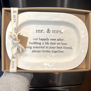 Mud pie mr & mrs plate
